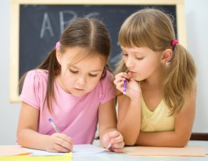 2girls learning1