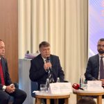 Министър Вълчев участва във форум на сдружението на общините, посветен на образованието Министър Вълчев участва във форум на сдружението на общините, посветен на образованието